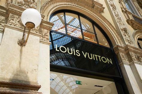 lv italy website|louis vuitton milan italy.